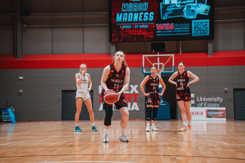 megan haines shooting a freethrow