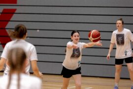 HWHR girl passing the ball