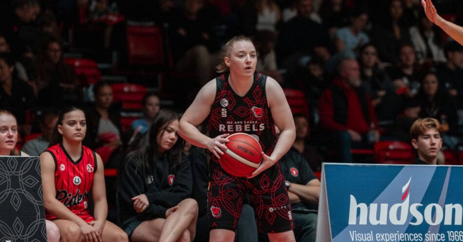Megan Haines inbounding the ball